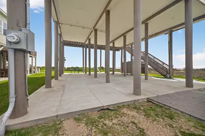1410 Gulf, Crystal Beach, TX 77650 - Photo 43