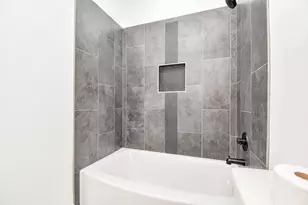 9734 Pelsey St, Houston, TX 77029 - Photo 17