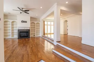 4233 Childress St, Houston, TX 77005 - Photo 9