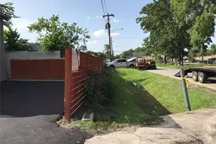 8717 Spaulding St, Houston, TX 77016 - Photo 27