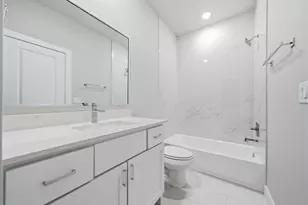 1715 Bologna Ln, Houston, TX 77055 - Photo 19