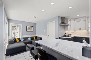 827 Thicket Ln, Houston, TX 77079 - Photo 15