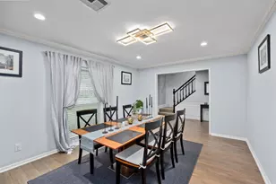 827 Thicket Ln, Houston, TX 77079 - Photo 7