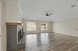 119 Wood Hollow Dr, League City, TX 77573 - Photo 23