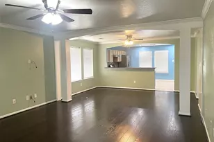 8010 Arrowhead Ln, Houston, TX 77075 - Photo 3