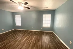 8010 Arrowhead Ln, Houston, TX 77075 - Photo 7