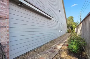 2351 Summit Way Ct, Kingwood, TX 77339 - Photo 25