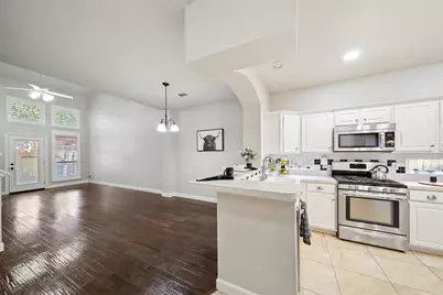 2351 Summit Way Court, Kingwood, TX 77339 - Photo 5