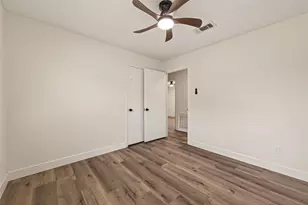 148 W Whitney St, Houston, TX 77018 - Photo 23
