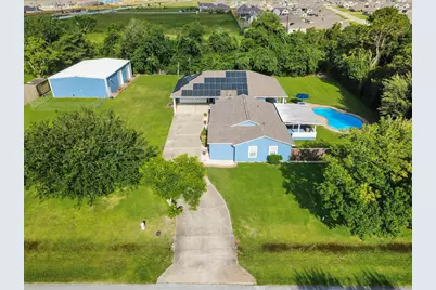 3632 W Meadow Lane, Dickinson, TX 77539 - Photo 3