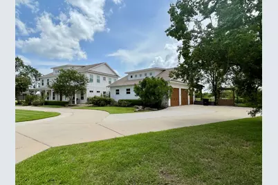 11718 W Border Oak Drive, Magnolia, TX 77354 - Photo 1