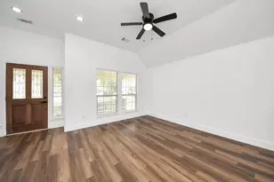 10302 Ten Point Ln, Missouri City, TX 77459 - Photo 19