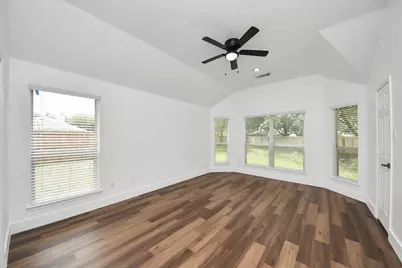 10302 Ten Point Lane, Missouri City, TX 77459 - Photo 23