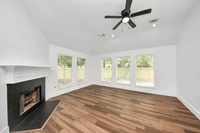 10302 Ten Point Lane, Missouri City, TX 77459 - Photo 13