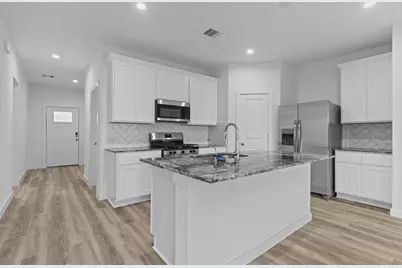 1021 River Coral, Alvin, TX 77511 - Photo 3