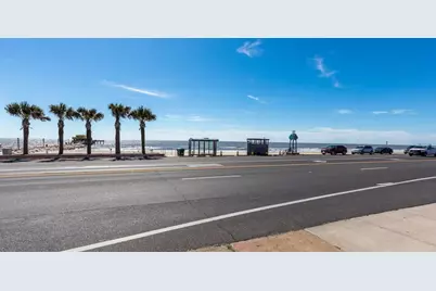 6102 Seawall Boulevard #250, Galveston, TX 77551 - Photo 5