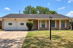 10911 Sageleaf Ln, Houston, TX 77089 - Photo 1