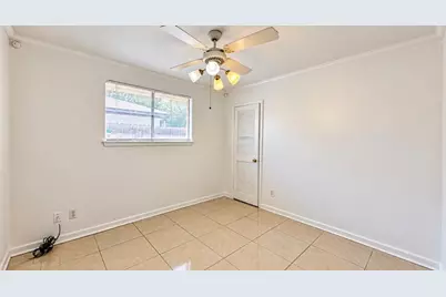 10911 Sageleaf Lane, Houston, TX 77089 - Photo 13