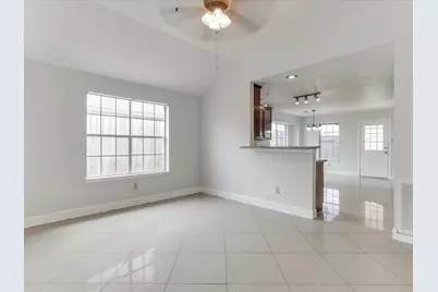17010 Blue Mist Circle, Sugar Land, TX 77498 - Photo 5
