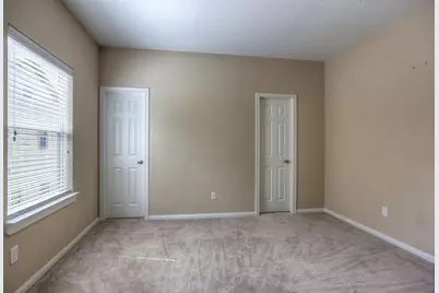 940 W 26th Street, Houston, TX 77008 - Photo 13