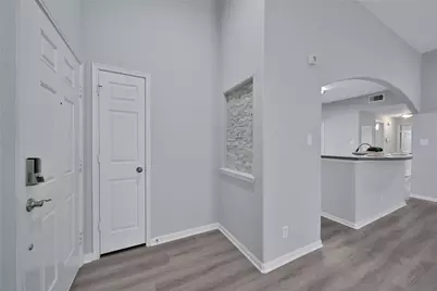 6607 Lake Woodlands Drive #333, The Woodlands, TX 77382 - Photo 7