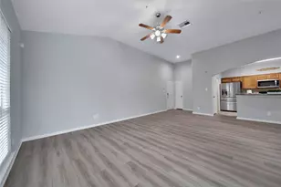 6607 Lake Woodlands Dr, The Woodlands, TX 77382 - Photo 9