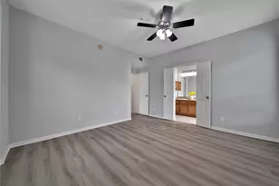 6607 Lake Woodlands Dr, The Woodlands, TX 77382 - Photo 21