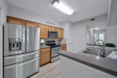 6607 Lake Woodlands Drive #333, The Woodlands, TX 77382 - Photo 13
