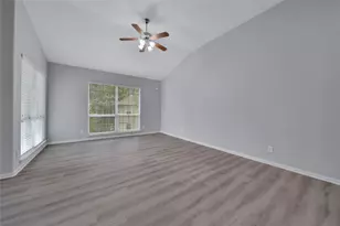 6607 Lake Woodlands Dr, The Woodlands, TX 77382 - Photo 17