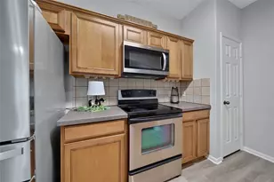 6607 Lake Woodlands Dr, The Woodlands, TX 77382 - Photo 15