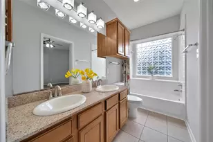 6607 Lake Woodlands Dr, The Woodlands, TX 77382 - Photo 23