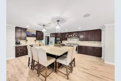 9731 Hadden Rd, Baytown, TX 77521 - Photo 13