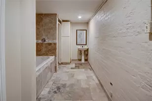 239 Westheimer Rd, Houston, TX 77006 - Photo 39
