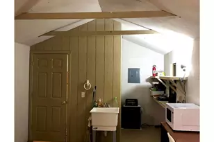 241 E Jackson St, Bartlett, TX 76511 - Photo 13