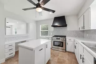 5114 Oleander St, Seabrook, TX 77586 - Photo 11