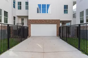1140 W 16th St, Houston, TX 77008 - Photo 3
