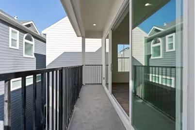1140 W 16th Street, Houston, TX 77008 - Photo 9