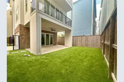 1140 W 16th Street, Houston, TX 77008 - Photo 1
