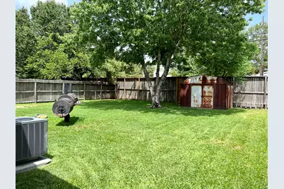 3702 Echo Grove Lane, Houston, TX 77043 - Photo 17