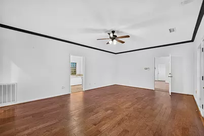 4823 Benning Drive, Houston, TX 77035 - Photo 17
