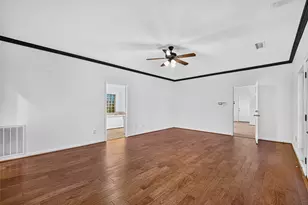 4823 Benning Dr, Houston, TX 77035 - Photo 17