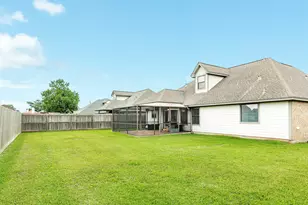 207 Hancock St, Clute, TX 77531 - Photo 27