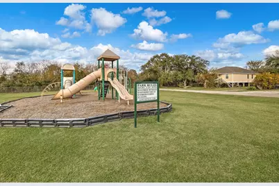 104 Macarthur Street, Baytown, TX 77520 - Photo 33