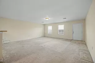 104 Macarthur St, Baytown, TX 77520 - Photo 13