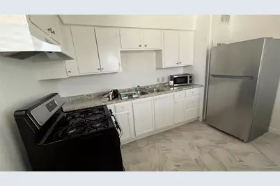 1908 33rd Street, Galveston, TX 77550 - Photo 9