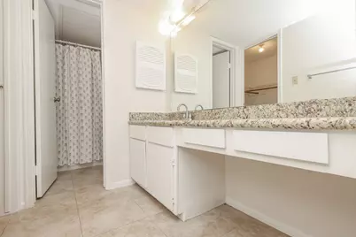 10615 Briar Forest Drive #403, Houston, TX 77042 - Photo 15