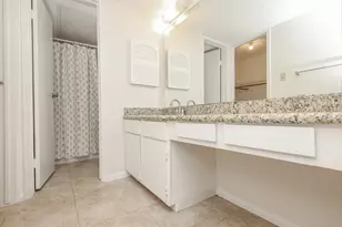 10615 Briar Forest Dr, Houston, TX 77042 - Photo 15