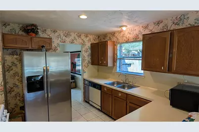 8511 Lone Maple Drive, Houston, TX 77083 - Photo 9