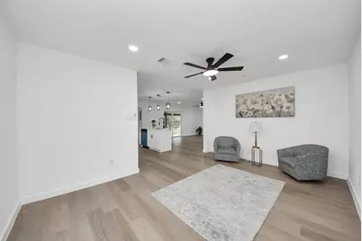 101 Talisman Street, Lake Jackson, TX 77566 - Photo 5