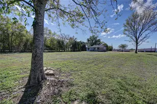 104 N Dixie St, Brenham, TX 77833 - Photo 27